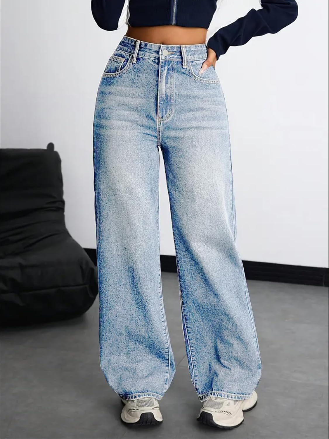 Women's Light Blue High-Rise Relaxed Wide-Leg Jeans - Image 5