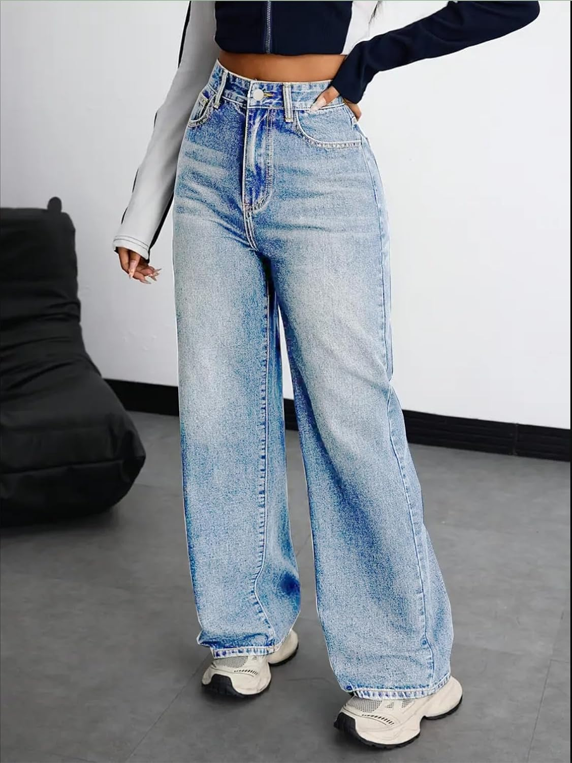 Women's Light Blue High-Rise Relaxed Wide-Leg Jeans - Image 6